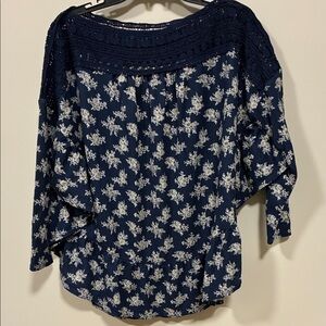 Entro long sleeve top small